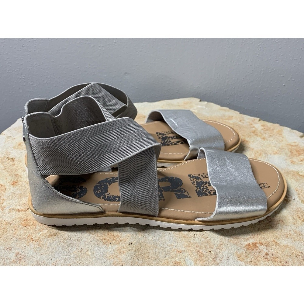 Sorel Ella II Womens Size 7.5 Metallic Silver Leather Sandals Flats Shoes